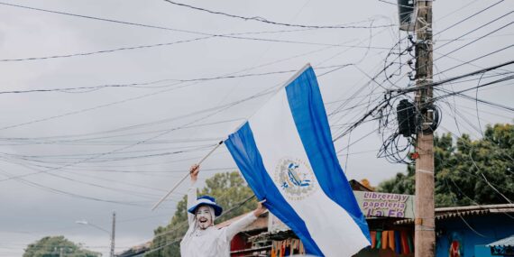 El Salvador, Bitcoin Yatırımcılarına Vatandaşlık Sunuyor