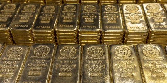 Altın Piyasasında Tedirgin Bekleyiş